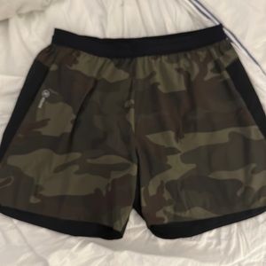 Roark Men’s running shorts with liner.